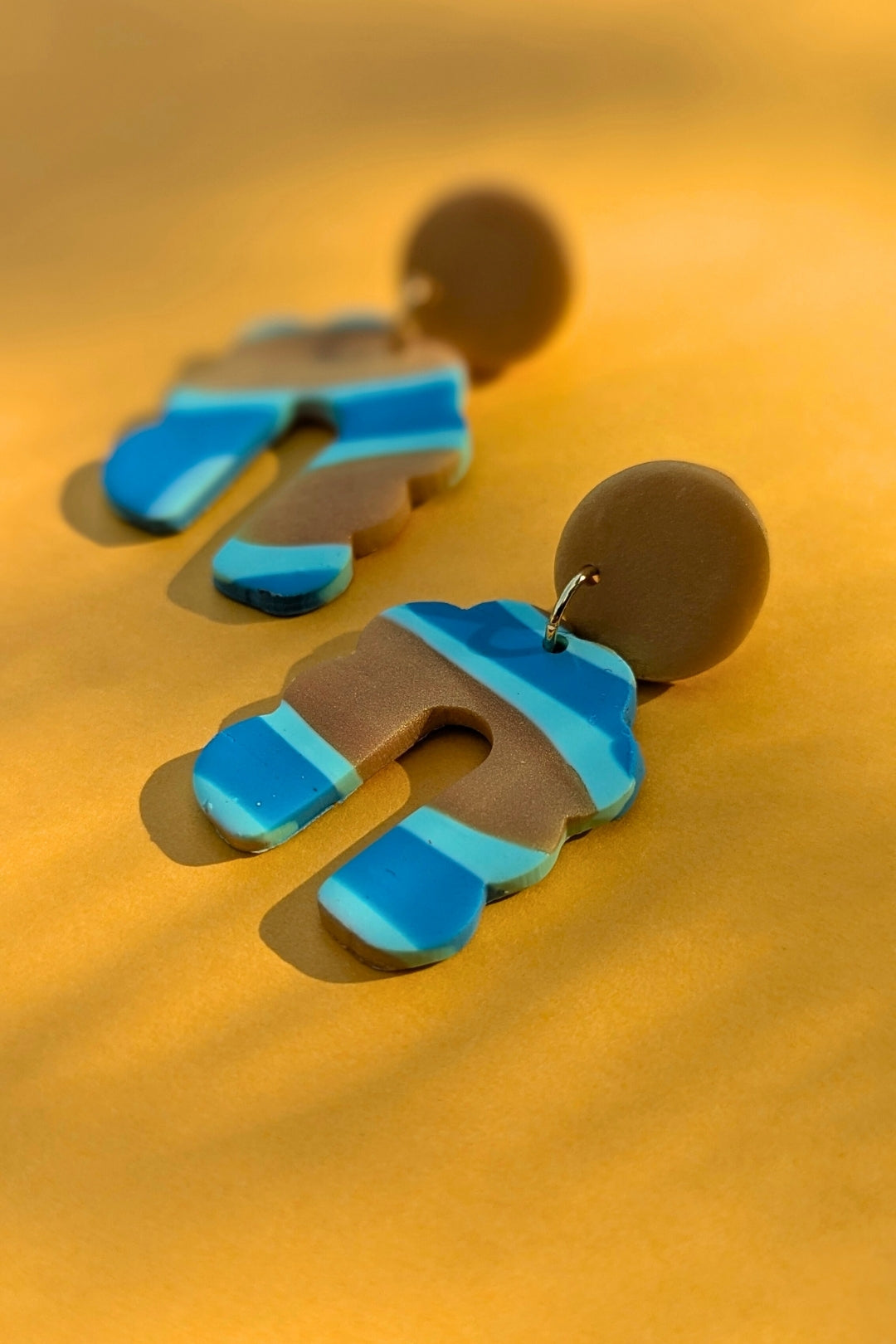 Boucles d'oreilles Groovy Turquoise et Doré - Collection Les Éclatées