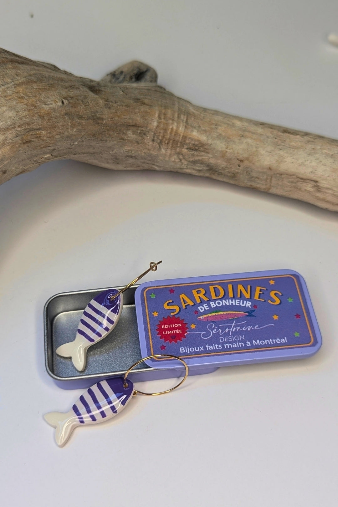 Boucles d'oreilles poisson mauve La Marinière – Sardines de bonheur, faites main à Montréal