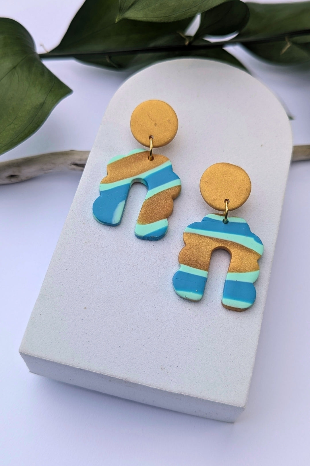 Boucles d'oreilles Groovy Turquoise et Doré - Collection Les Éclatées