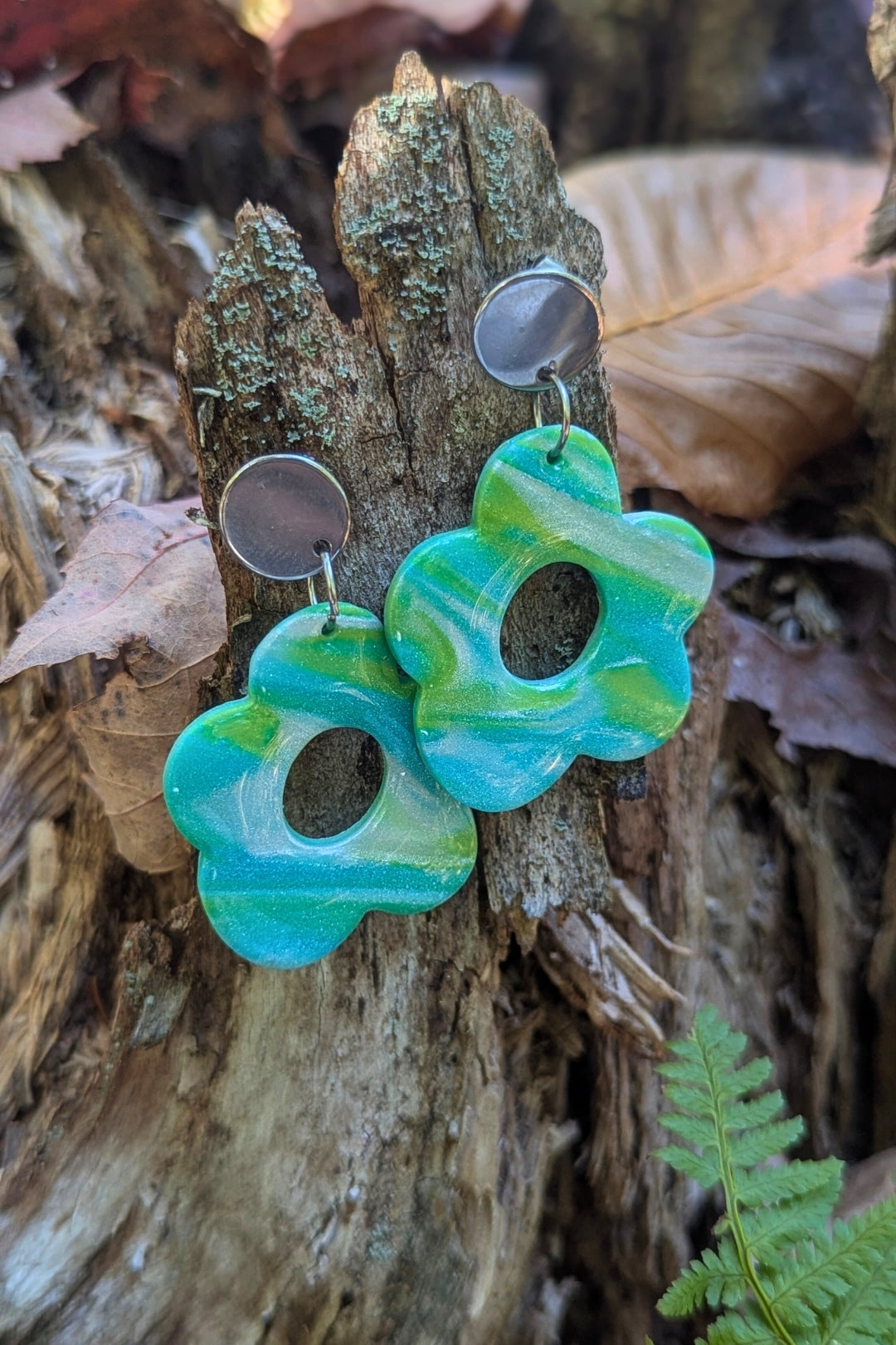 Boucles d'oreilles Funky - Turquoise et vert lustrée - Collection Les Éclatées