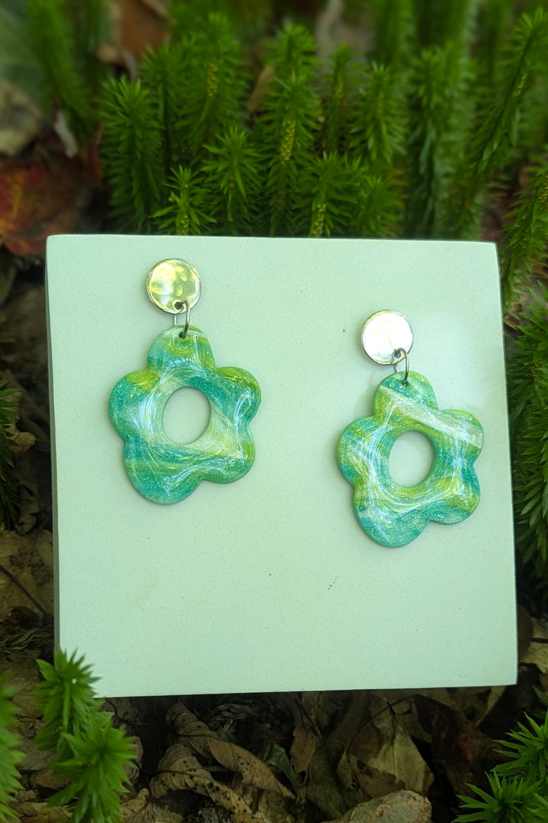 Boucles d'oreilles Funky - Turquoise et vert lustrée - Collection Les Éclatées