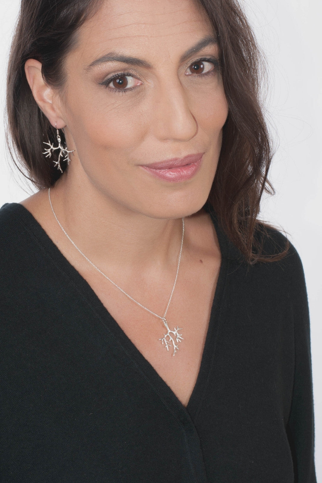 SÉROTONINE DESIGN Boucles oreilles branches solo by Sérotonine Design | Roxy Lama