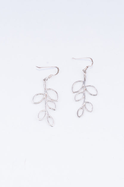 SÉROTONINE DESIGN Boucles oreilles Feuilles solo by Sérotonine Design | Roxy Lama