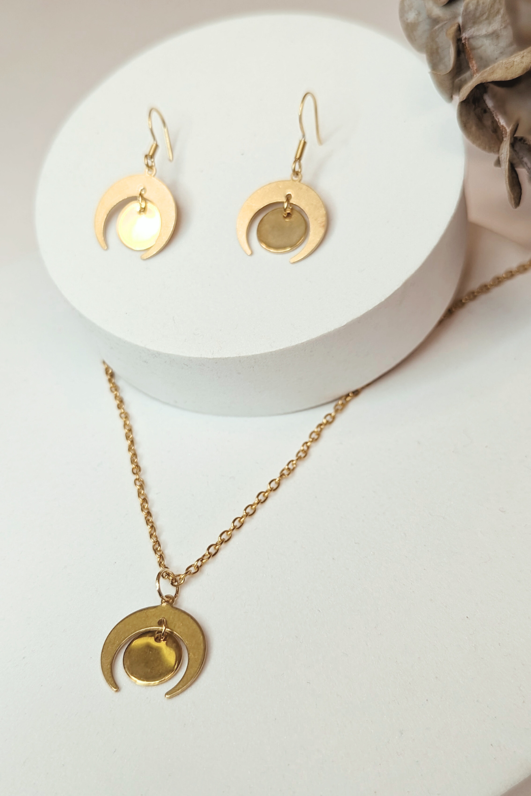 SÉROTONINE DESIGN — Boucles d'oreilles Éclipse Boucles d'oreilles by Sérotonine Design | Roxy Lama