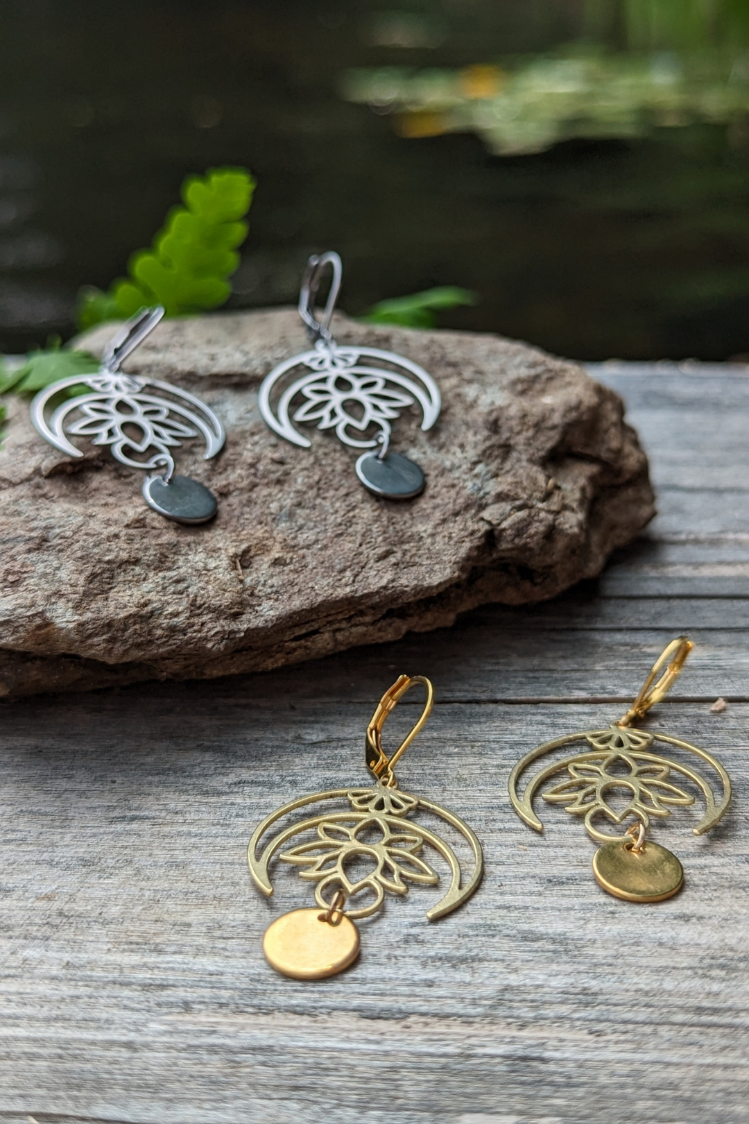 SÉROTONINE DESIGN - Boucles d'oreilles Lotus lune Boucle d'oreilles by Sérotonine Design | Roxy Lama