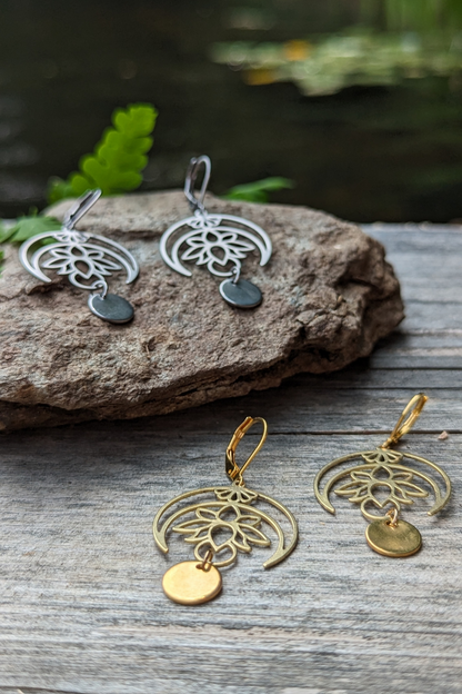 SÉROTONINE DESIGN - Boucles d'oreilles Lotus lune Boucle d'oreilles by Sérotonine Design | Roxy Lama